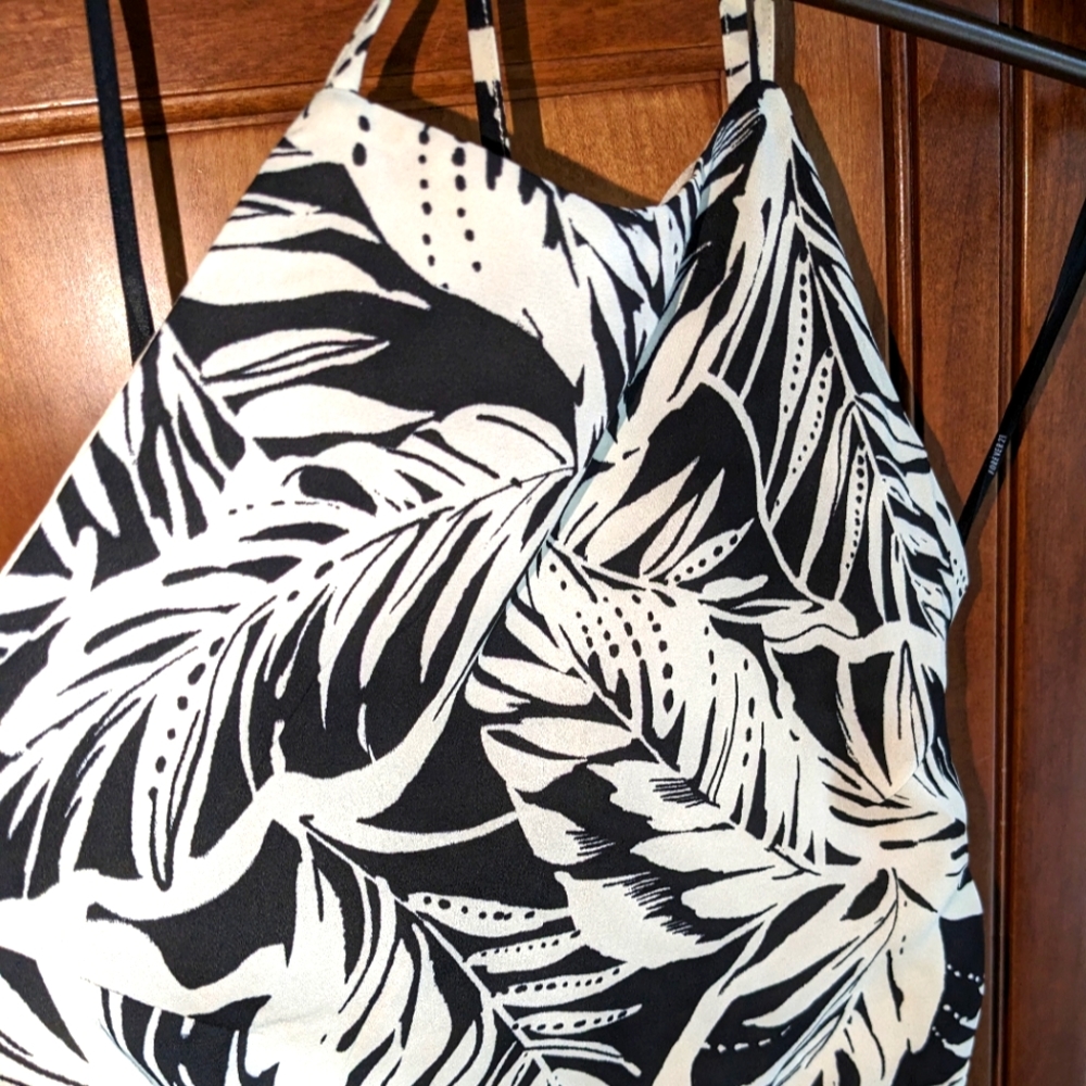 Tropical Palms Maxi Dress - Picture 5 of 16